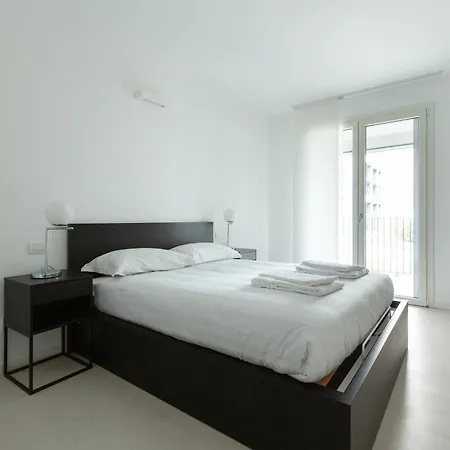 Porta Nuova Bright And Roomy Flat Apartamento Milán