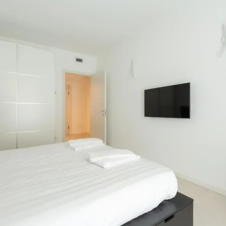 Porta Nuova Bright And Roomy Flat Apartamento *