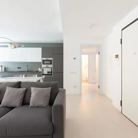 Porta Nuova Bright And Roomy Flat Milán